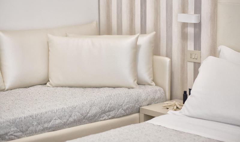 Hotel Bremen Римини Екстериор снимка