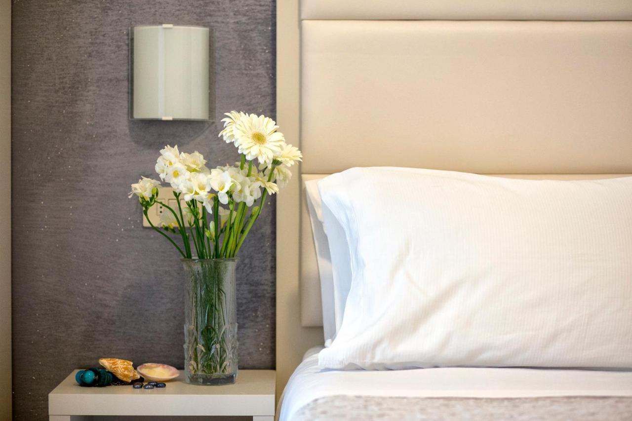 Hotel Bremen Римини Екстериор снимка